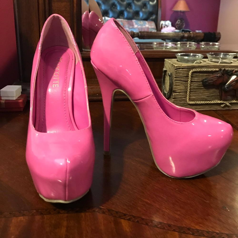 Pink mascotte heels