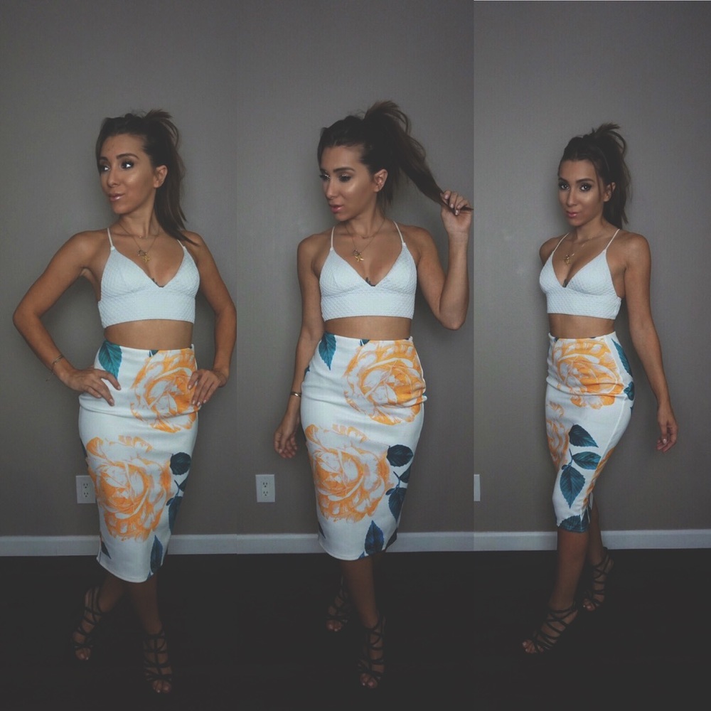 Long skirt MISS GUIDED. Flowers