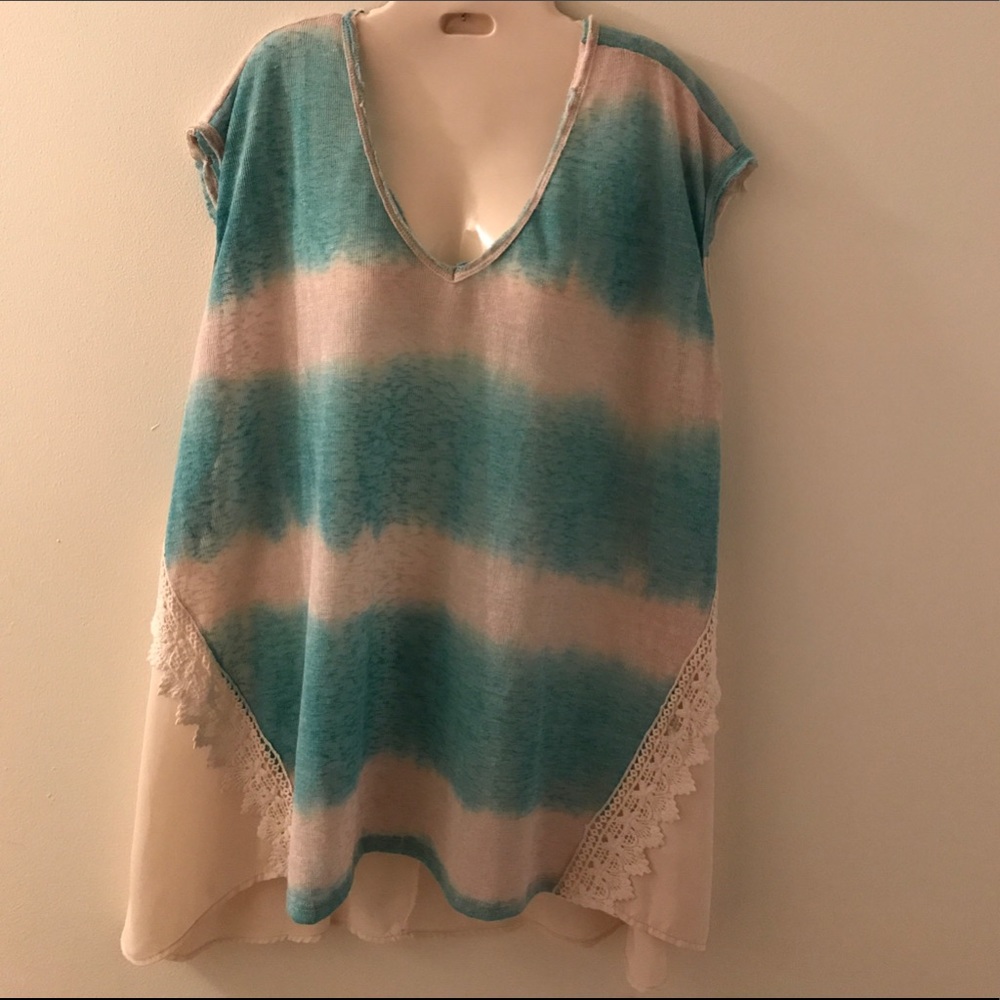 Teal/Cream Top