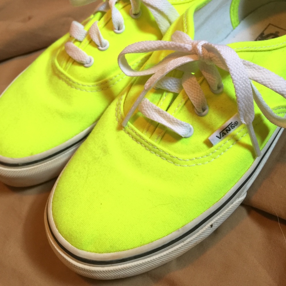 NEON Vans