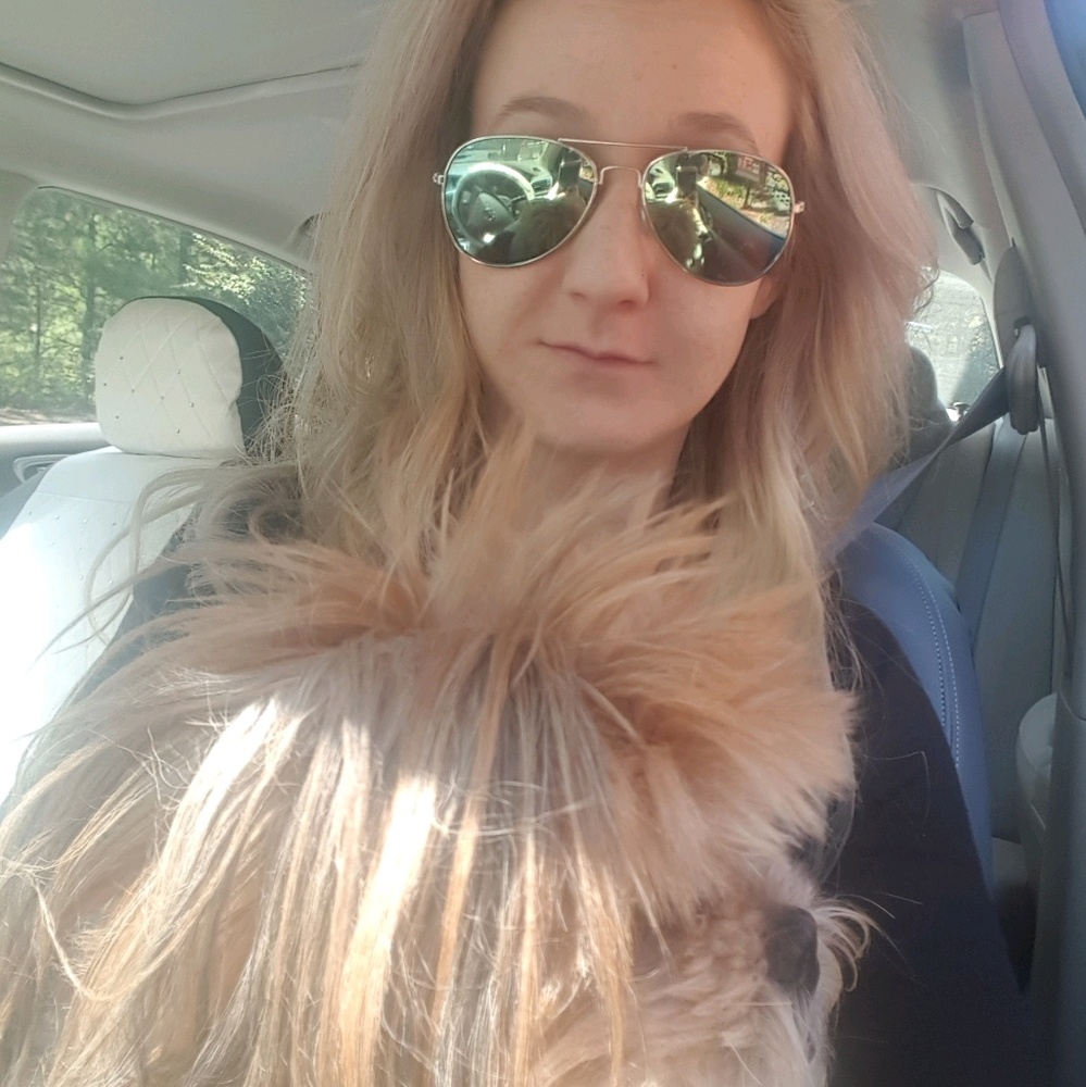 Meet your Posher, Sarah