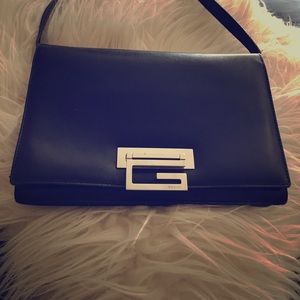 ☀️☀️ Sale today only😃😃. Small Gucci handbag