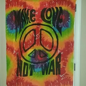NWOT "MAKE LOVE NOT WAR" Wall Tapestry 40" × 45"