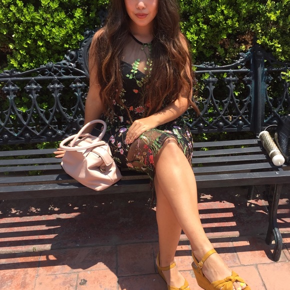 S o l d - Picture 5 of 5