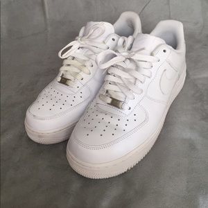 Nike Air Force 1 '07 White Sneakers Size 9.5