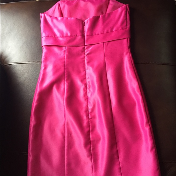 Dress - Picture 3 of 4