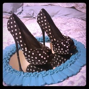 Super high polk a dot pumps