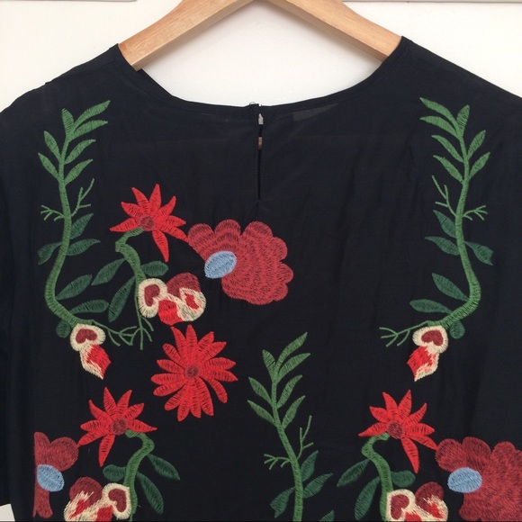 Zara Embroidered Dress NWT - Picture 7 of 8
