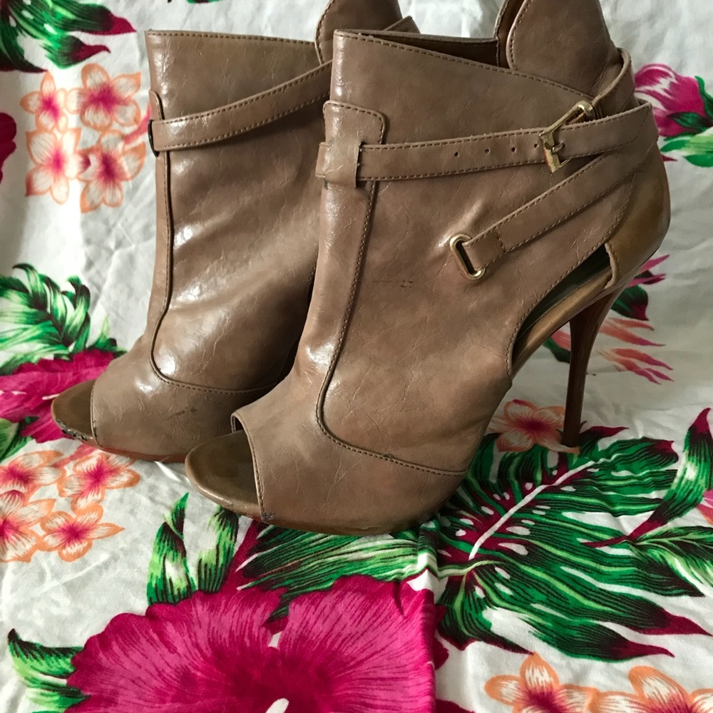 PEEP TOE BOOTIES