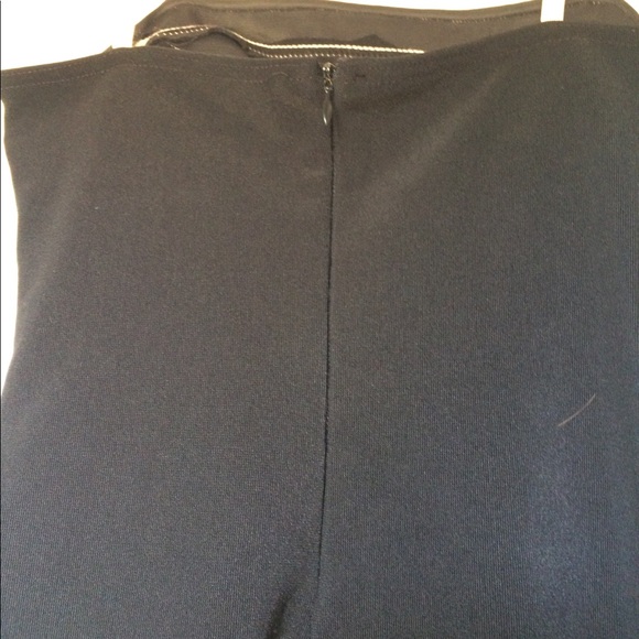 Sophisticated Tank - Picture 3 of 3