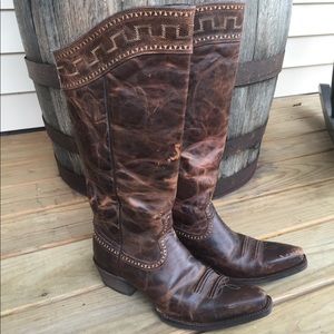 ❤️SALE Ariat Sahara Boots