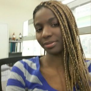 Meet your Posher, Awungia