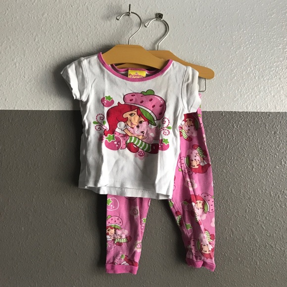Strawberry Shortcake Pj Set ***B3G1 Free*** - Picture 1 of 2