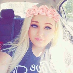 Meet your Posher, Hillary