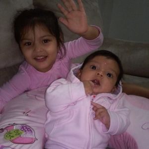 Meet your Posher, Lesly