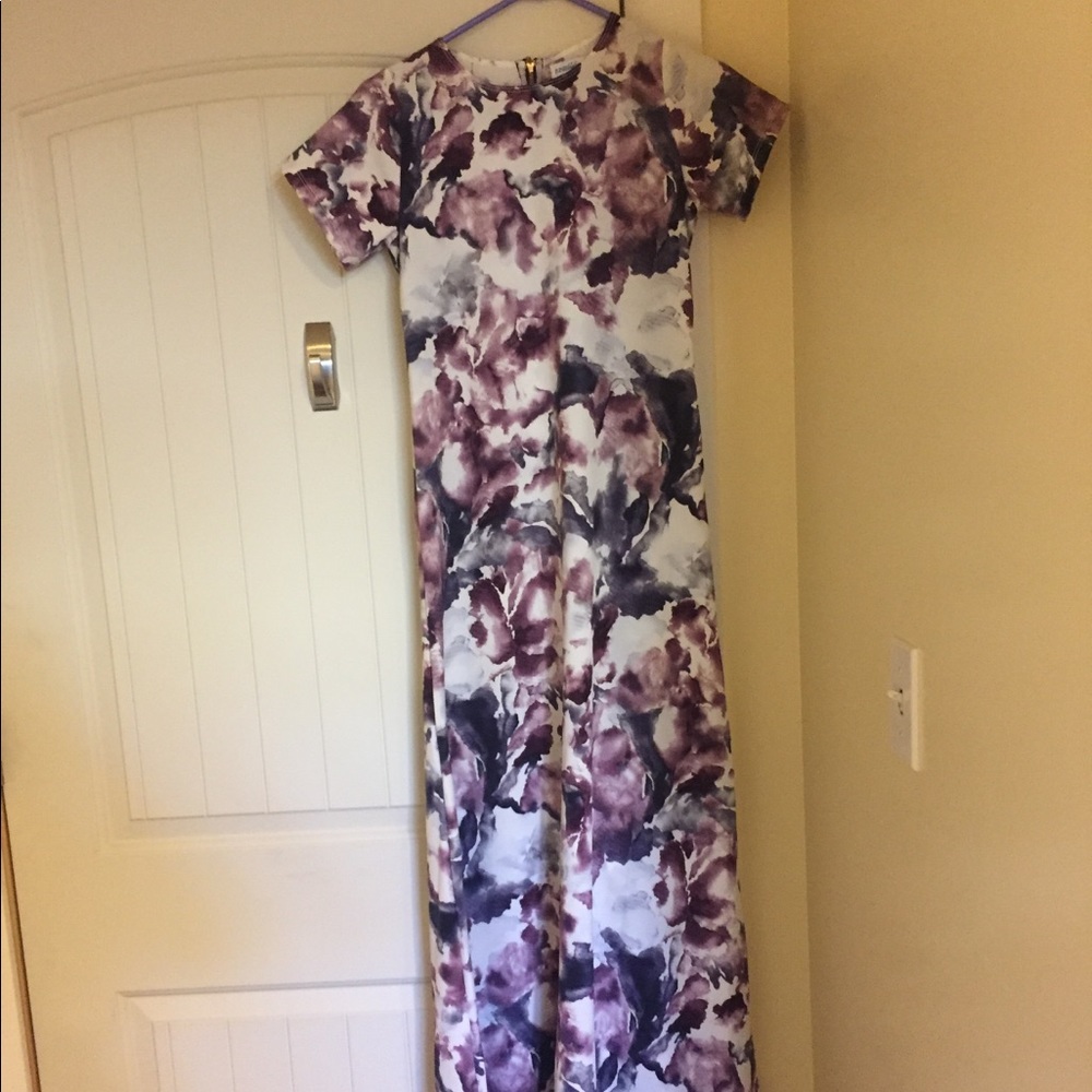 Woman’s maxi dress