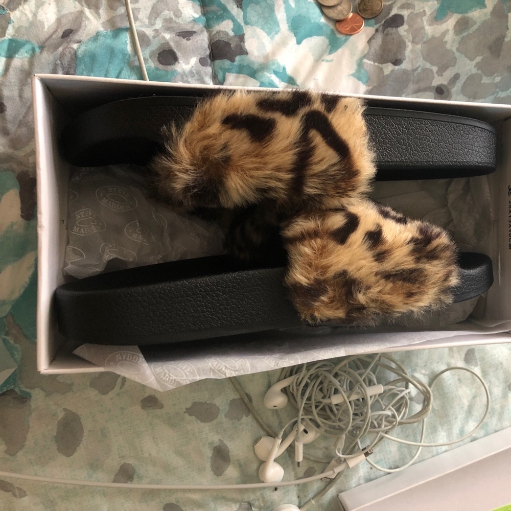 Steve Madden slides Leopard size 4 - Picture 1 of 4
