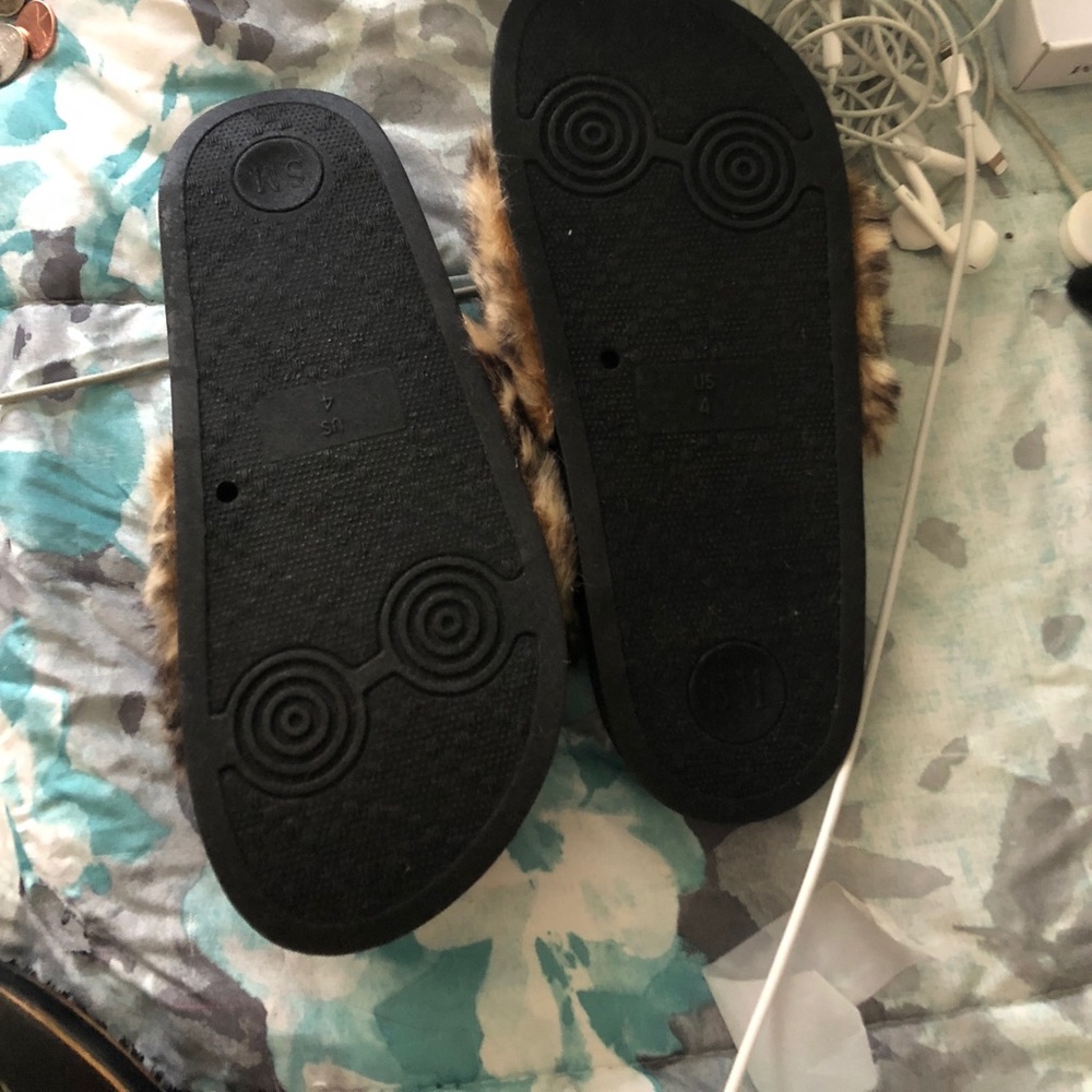Steve Madden slides Leopard size 4 - Picture 3 of 4