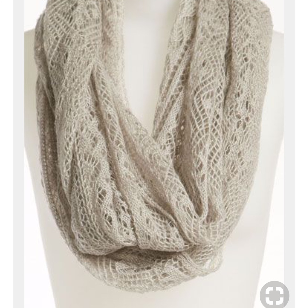 Infinity scarf