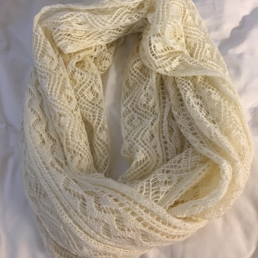 Infinity scarf - Picture 3 of 4