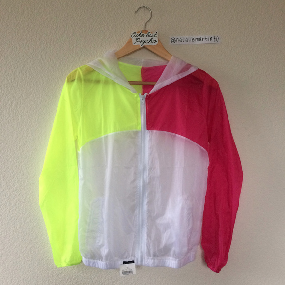 ❌❌SOLD❌❌NWT Brandy Melville Scar Sheer Windbreaker - Picture 4 of 8