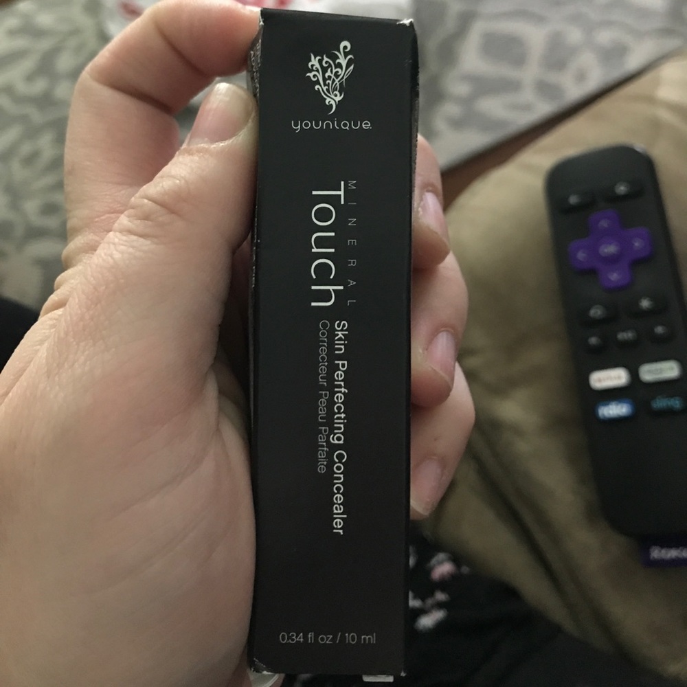 Younique concealer