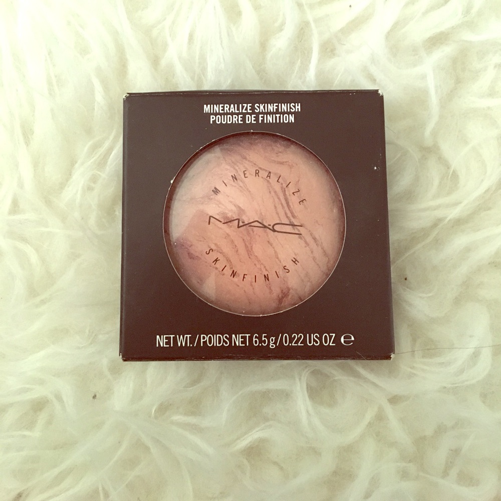 MAC Limited Edition Makeup Highlighter