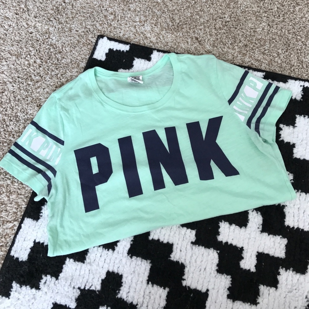 Women's mint/navy VS tshirt