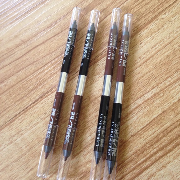 Urban Decay 24/7 Eye Pencil - Picture 2 of 4