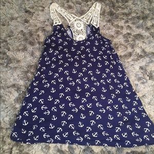 Size small anchor tank top