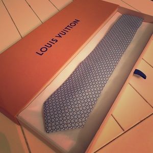 Louis Vuitton tie