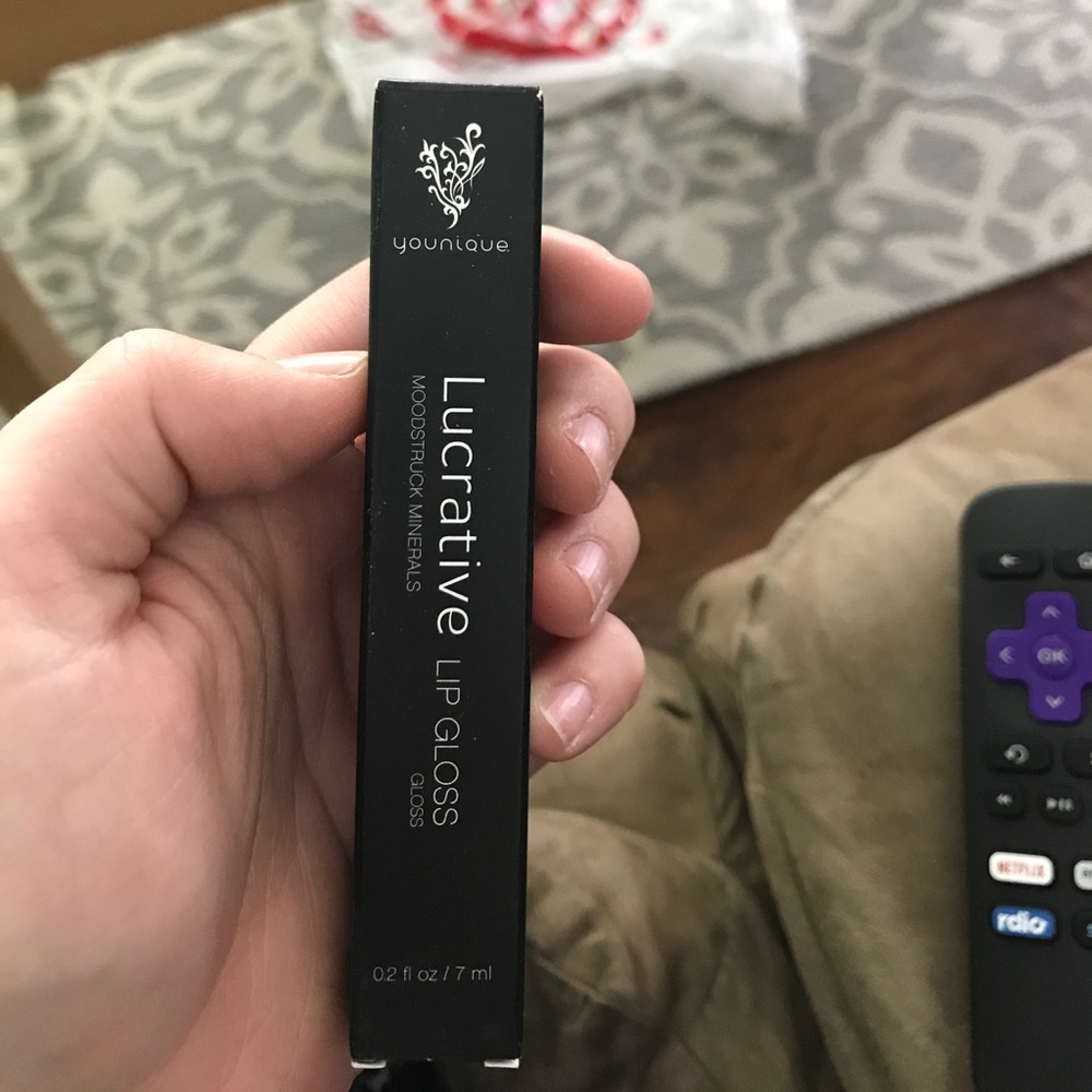 Younique lip gloss