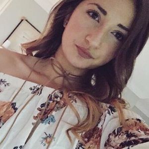 Meet your Posher, Gabi