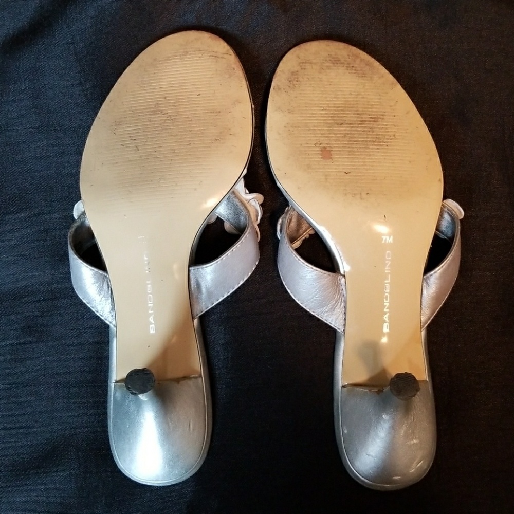 Silver Bandolino Flowered Heels - Picture 6 of 6