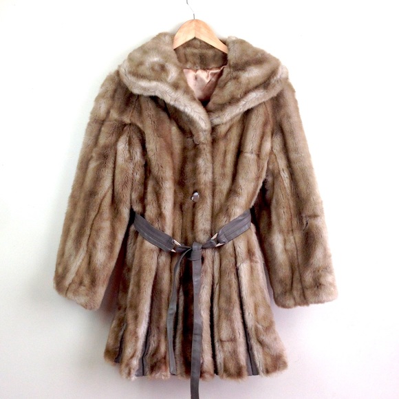 Vintage Jackets & Blazers - Vintage faux fur coat jacket fake mink brown women