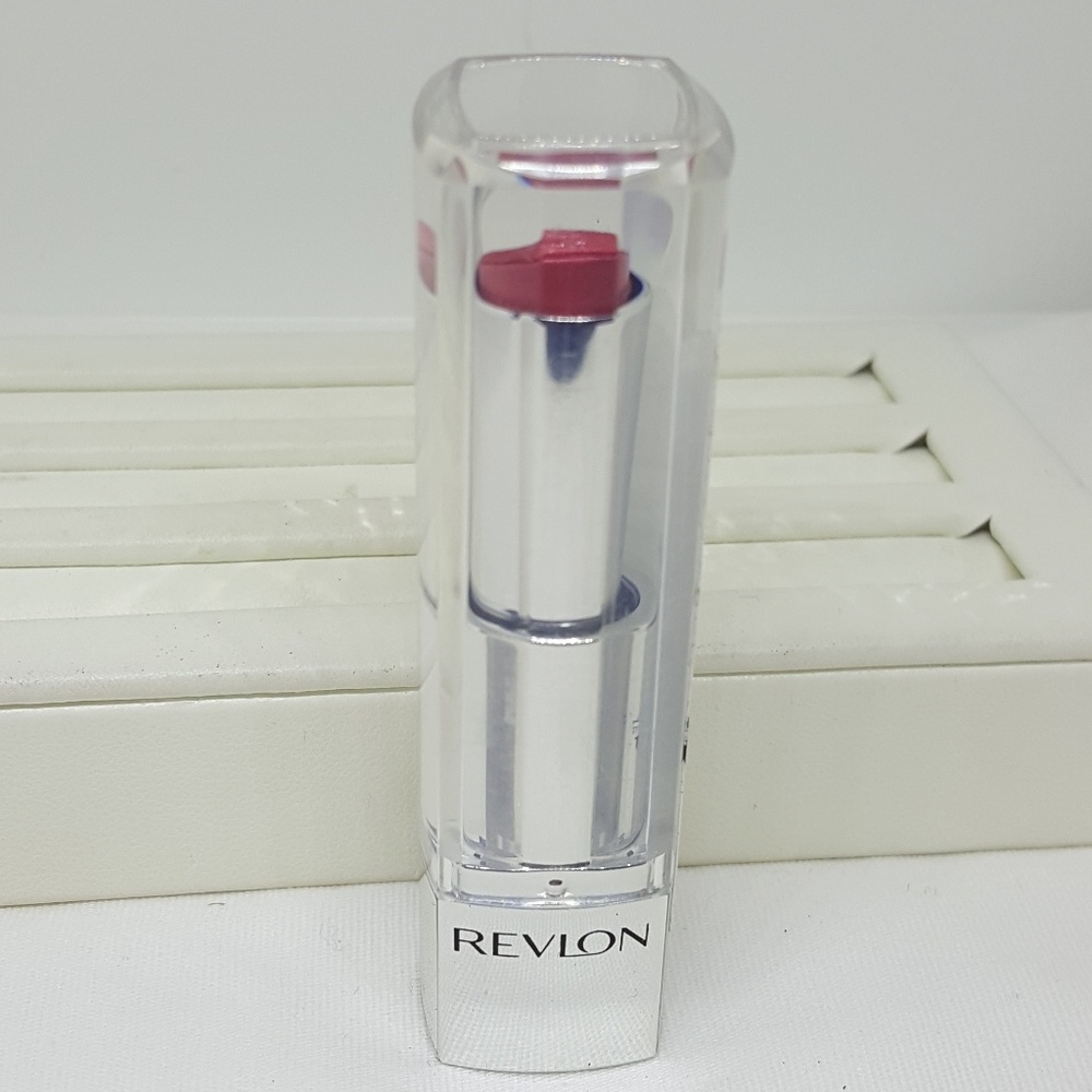 😄 BUNDLES: 5 for $20! Revlon HD Lipstick Rose