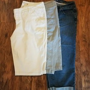 Bundle of Sonoma Capris