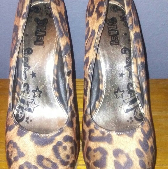 Shoes - Picture 2 of 2