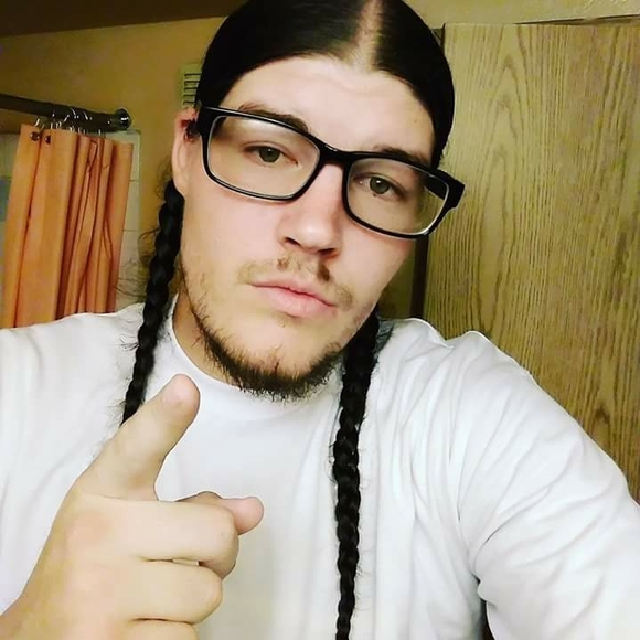 Meet your Posher, Erik - Picture 1 of 1