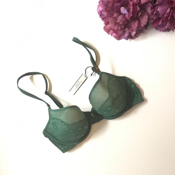 Victoria's Secret Other - Victoria's Secret Lined Demi size 32D