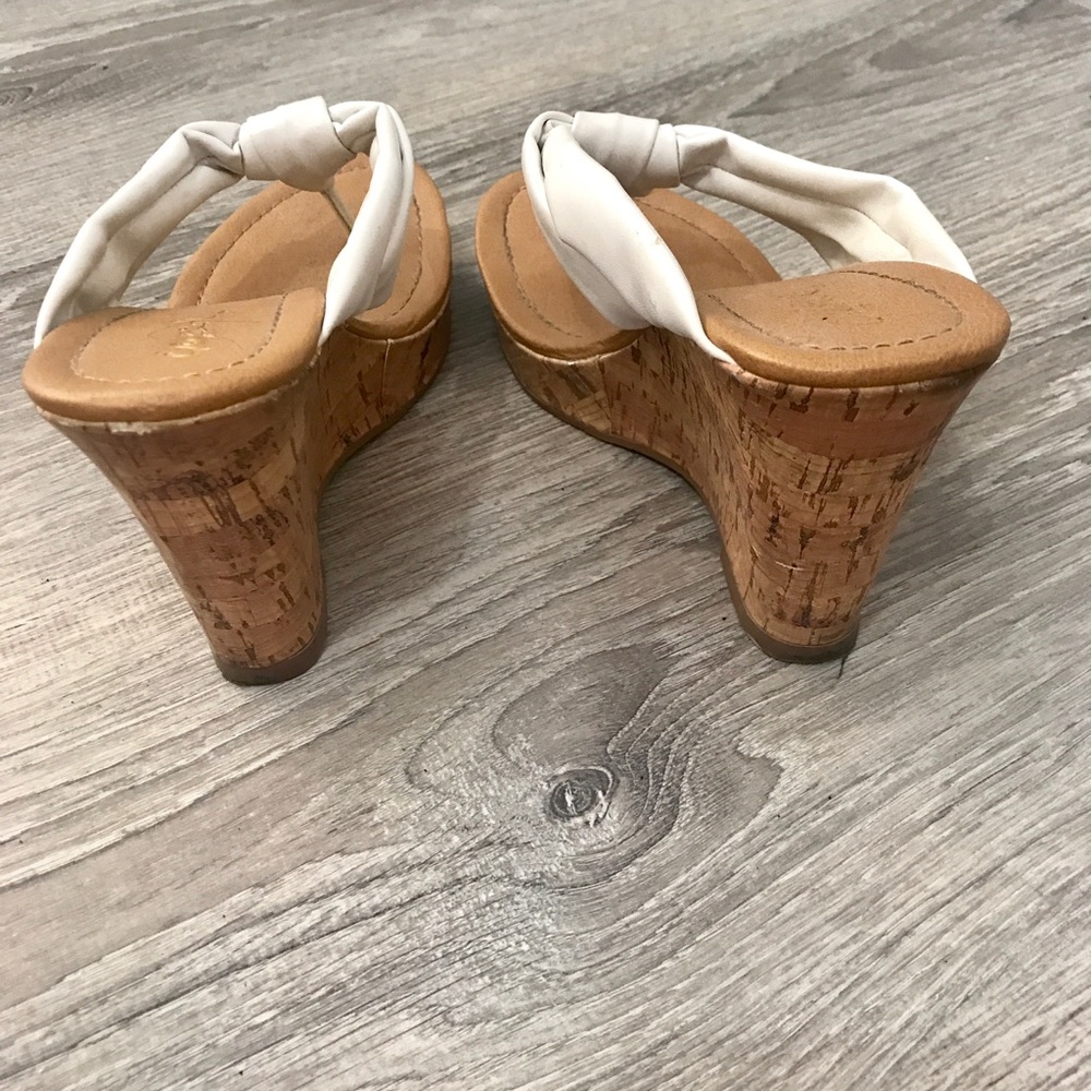 Sandals - Picture 3 of 6