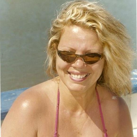 Meet your Posher, Aniceia - Picture 1 of 1