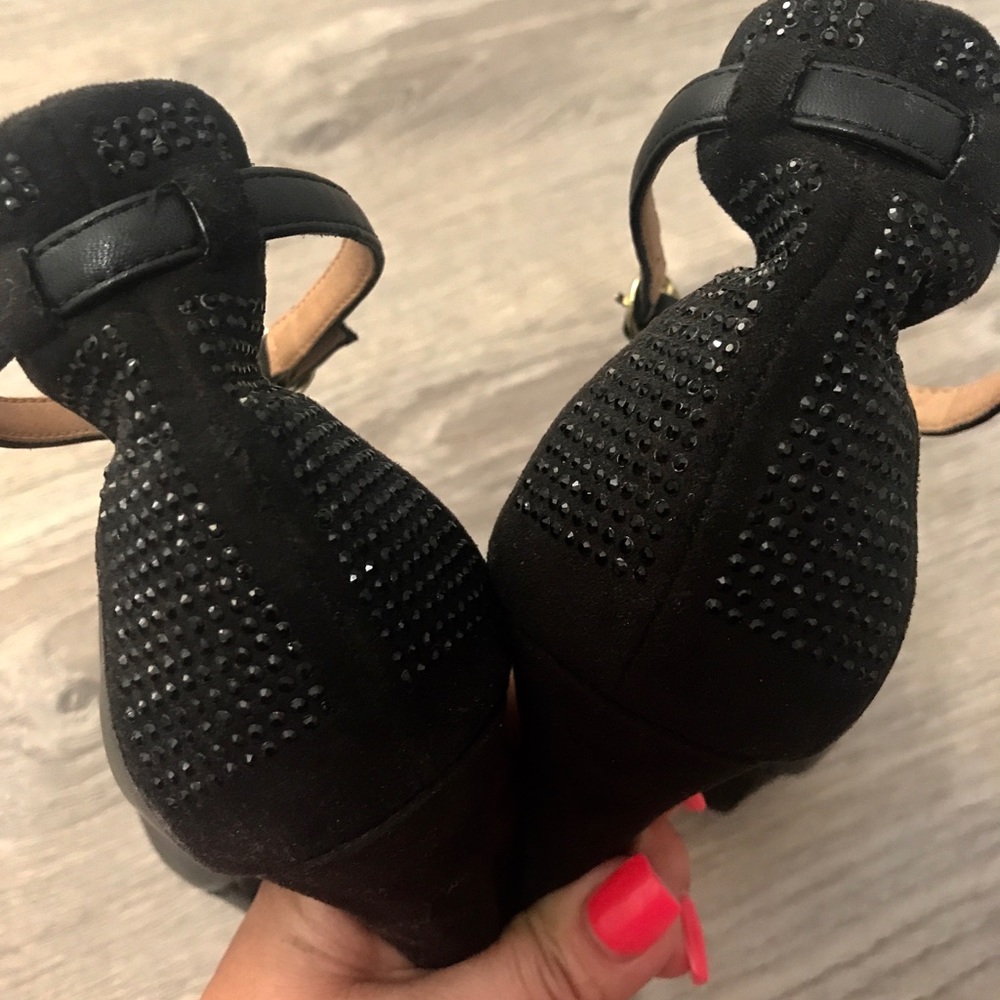 Heels 👠 - Picture 2 of 4