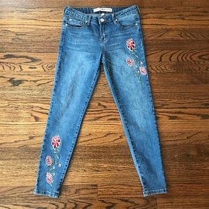 Ashley Mason Floral Embroidered Skinny Jeans