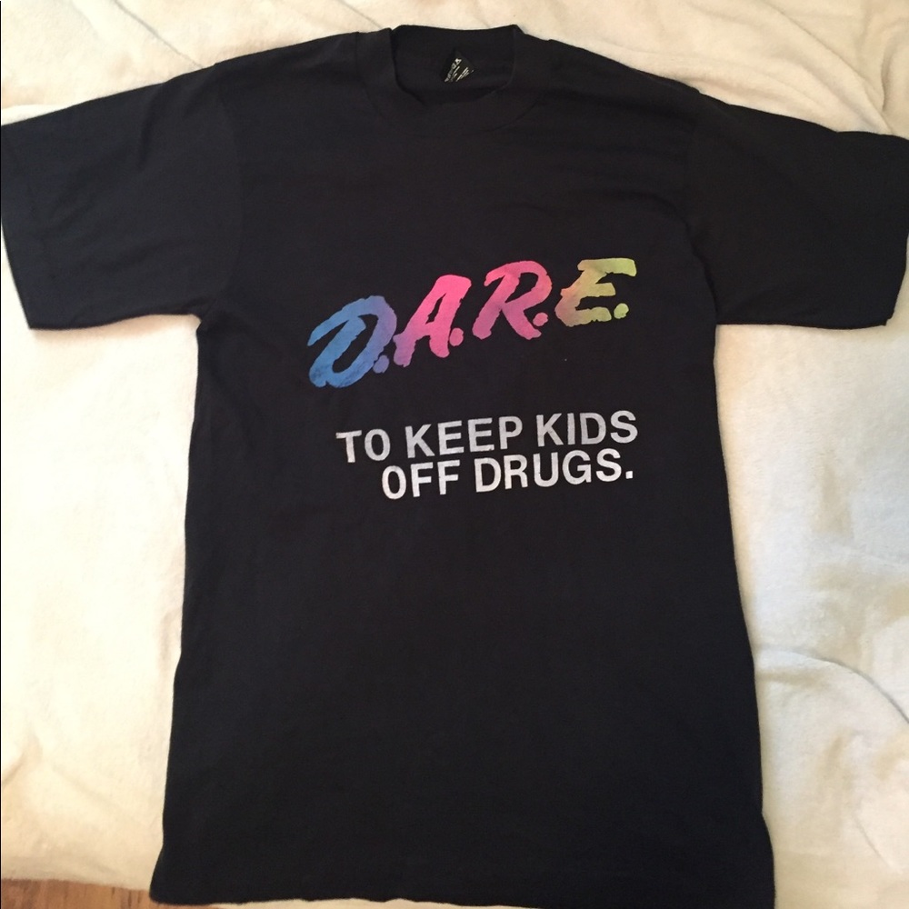 Sweet vintage D.A.R.E. t shirt.