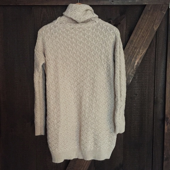 H&M honeycomb tunic sweater - Picture 2 of 7