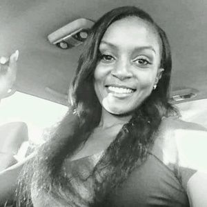 Meet your Posher, Yonique