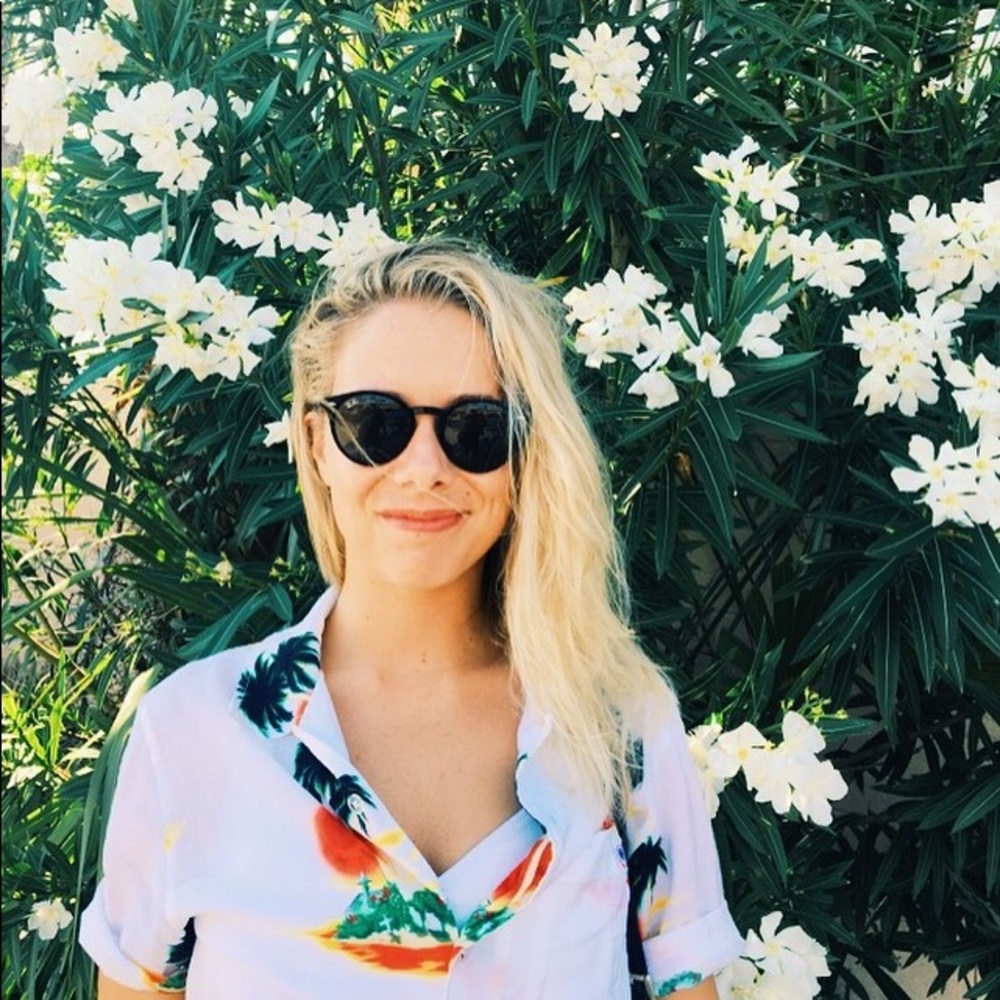 Meet your Posher! ✌🏼🌴🕷