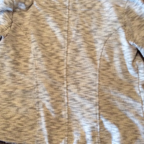 CAbi Neo jacket style 5102 - Picture 4 of 4
