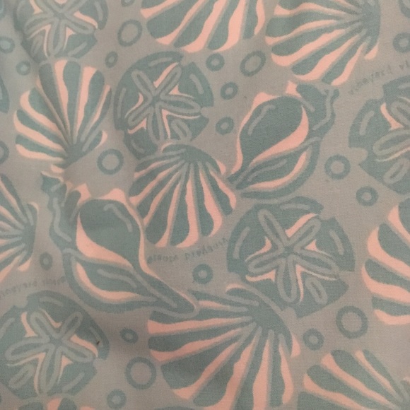 Vineyard vines shell skirt like New - Picture 2 of 3